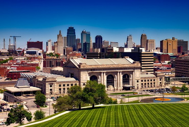 Best Date Ideas in Kansas City: Fun & Romantic Things to Do for Couples