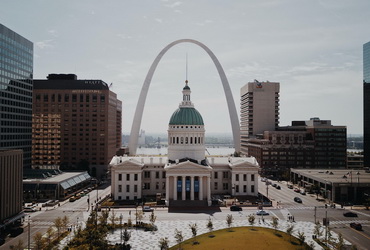 Best Date Ideas in Saint Louis: Fun & Romantic Things to Do for Couples
