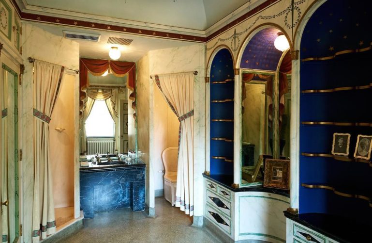 Bathroom in Swan House, Atlanta History Center
