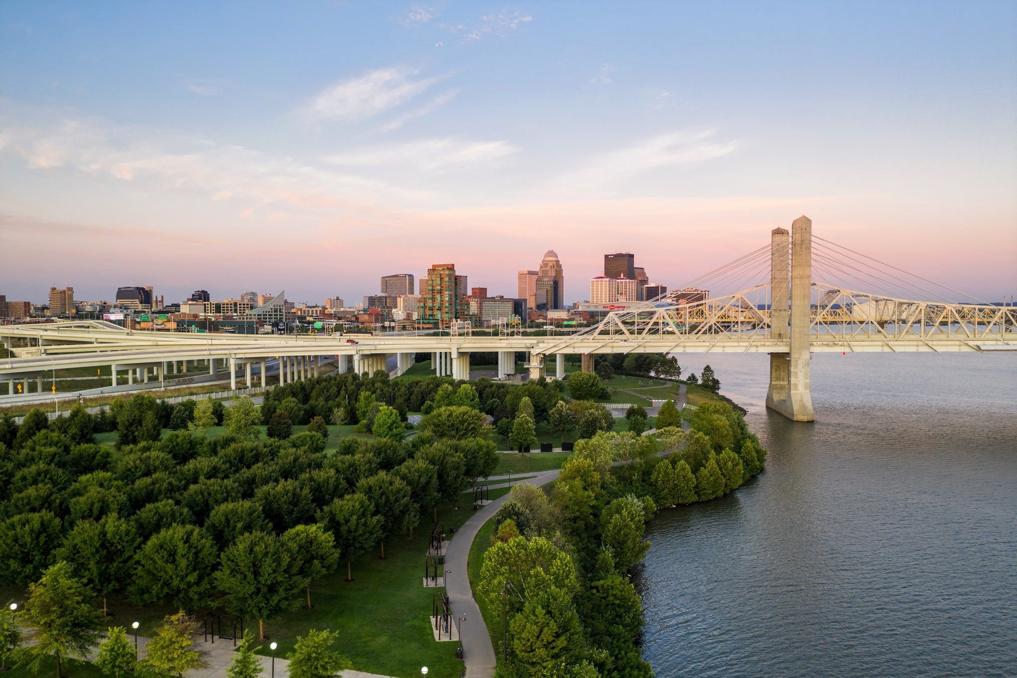 Best Date Ideas in Louisville: Fun & Romantic Things to Do for Couples
