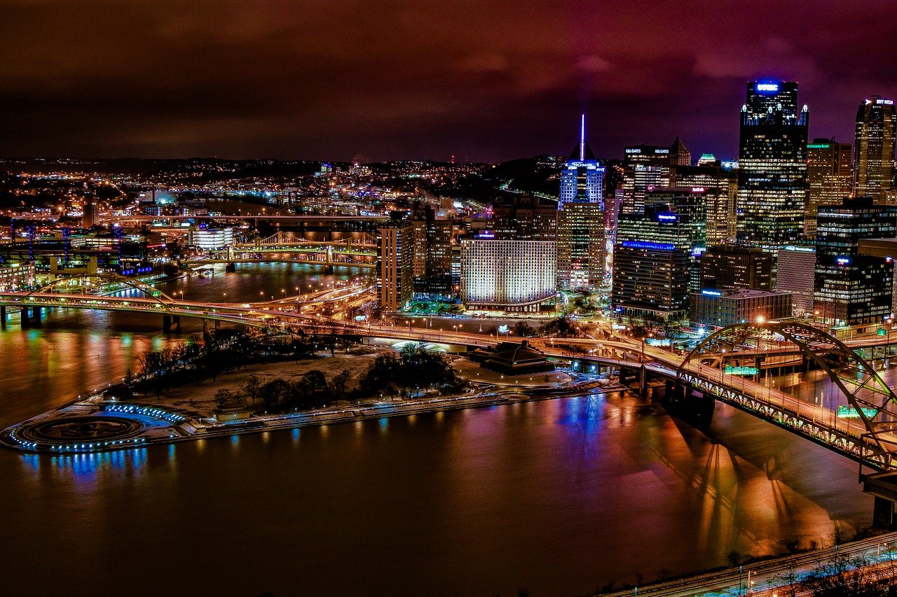 Pittsburgh Date Night Ideas: Fun Things to Do for Couples