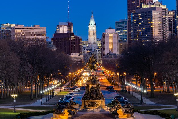 Philadelphia Date Night Ideas: Fun Things to Do for Couples