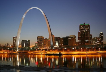 Saint Louis Date Night Ideas: Fun Things to Do for Couples