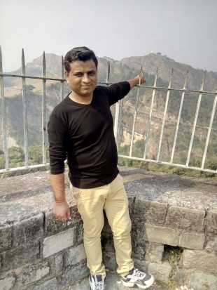 Vikash from Ahmedabad | Man | 33 years old