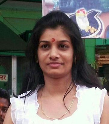 Meenakshi from Kollam | Woman | 33 years old